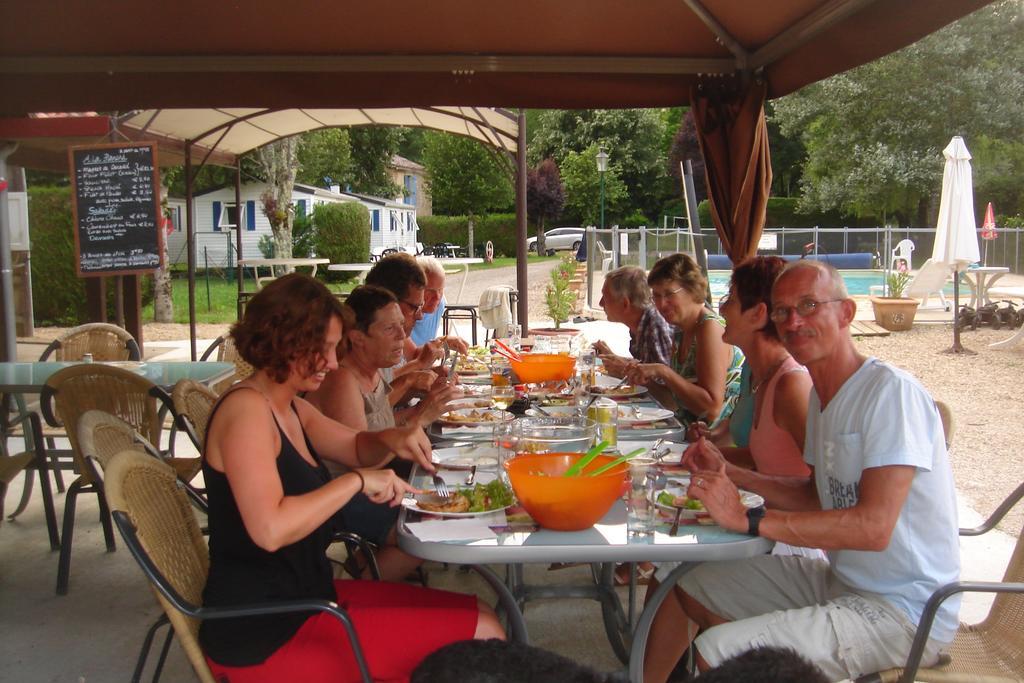 Camping De La Bonnette Caylus ภายนอก รูปภาพ